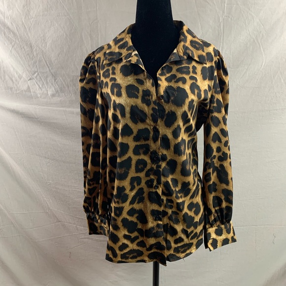 Leopard Print Puff Sleeve Blouse - Picture 6 of 7